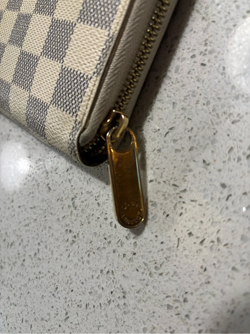 Louis Vuitton Damier Azur Zippy Wallet in Cream and Grey Check